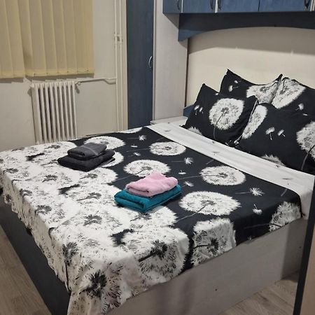 Ultracentral Residence 1 Плоешти Экстерьер фото